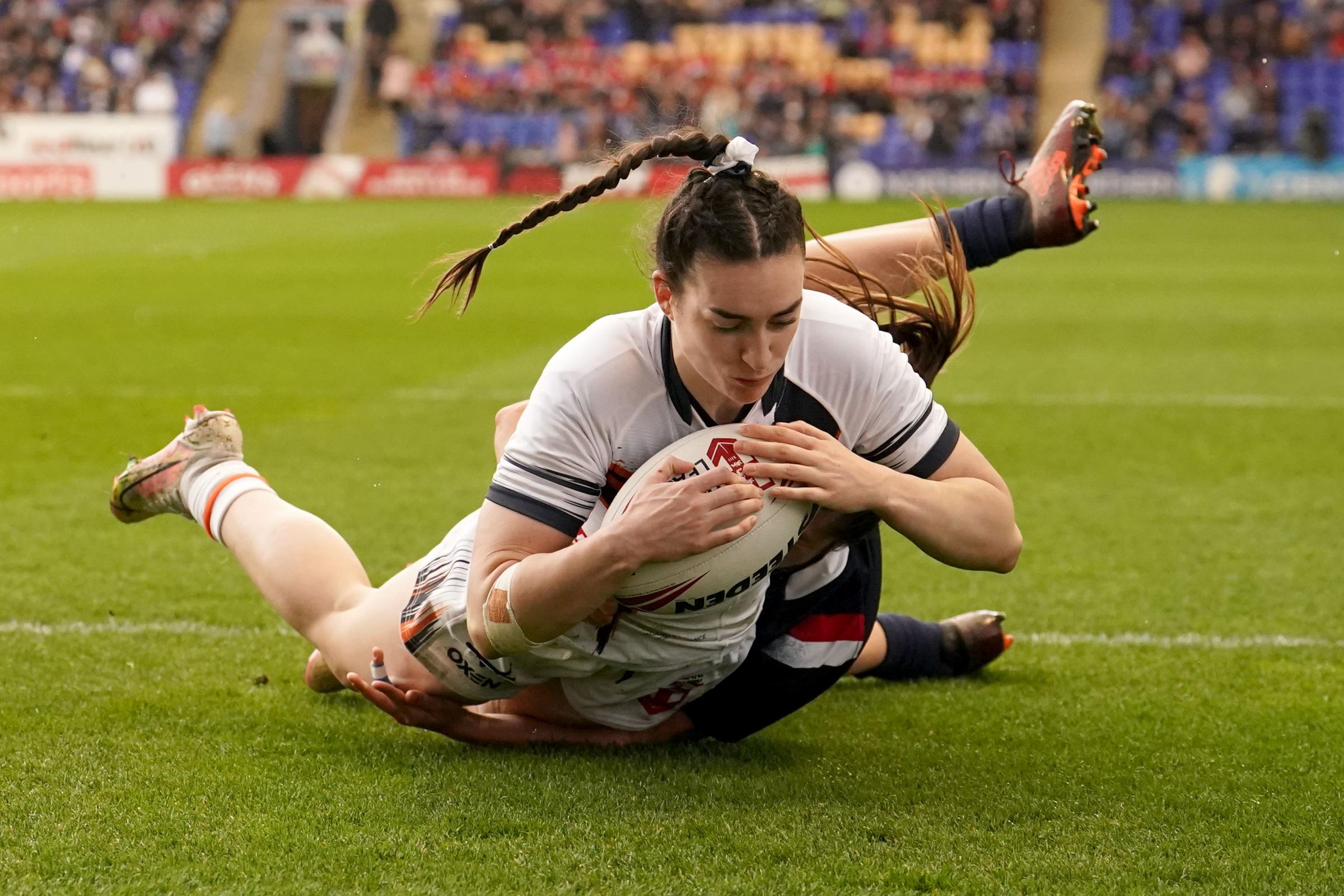 Leah Burke scores four tries as England enjoy emphatic win over France Swindon Advertiser picture picture