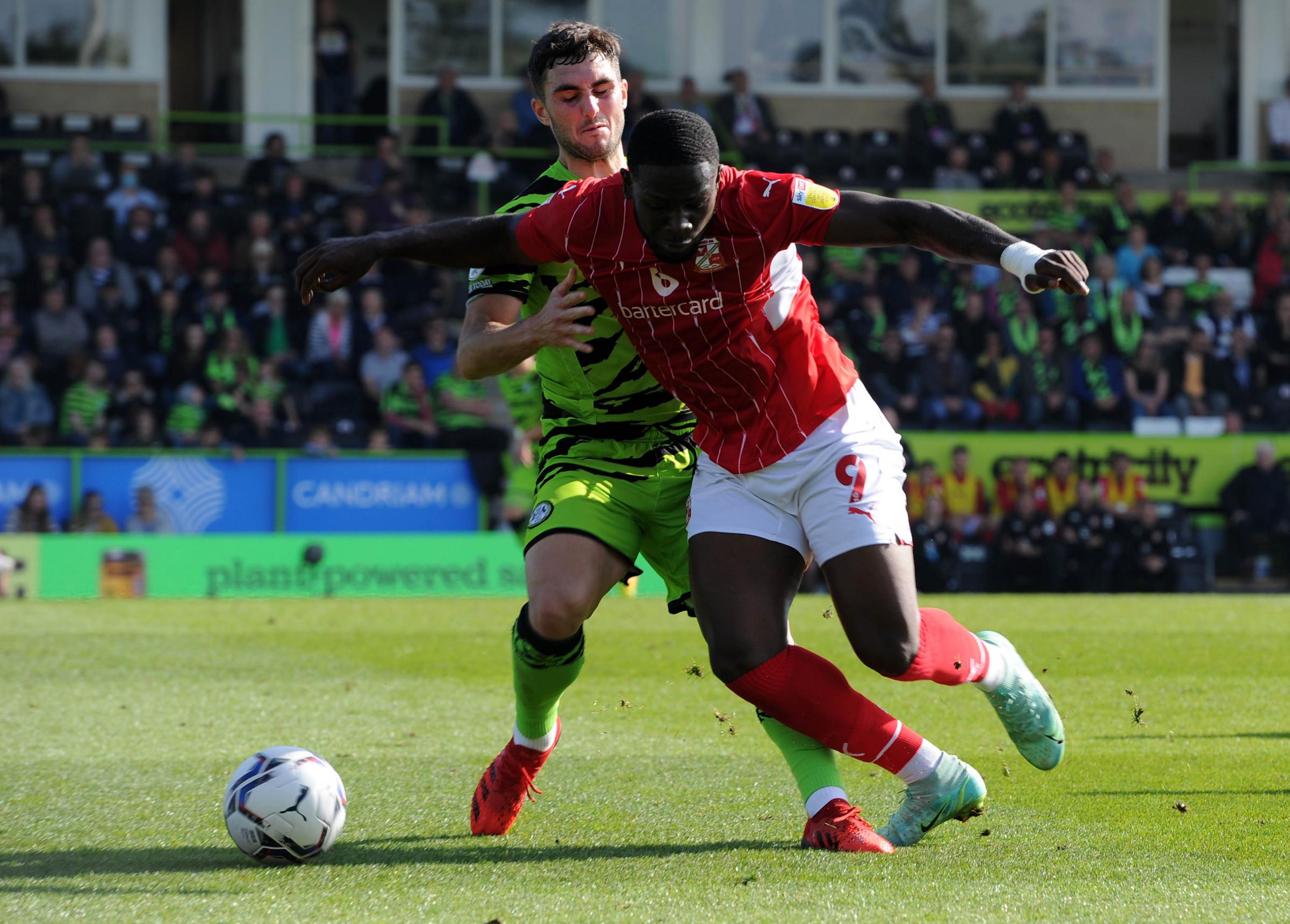 Forest Green Rovers re-sign defender Jordan Moore-Taylor
