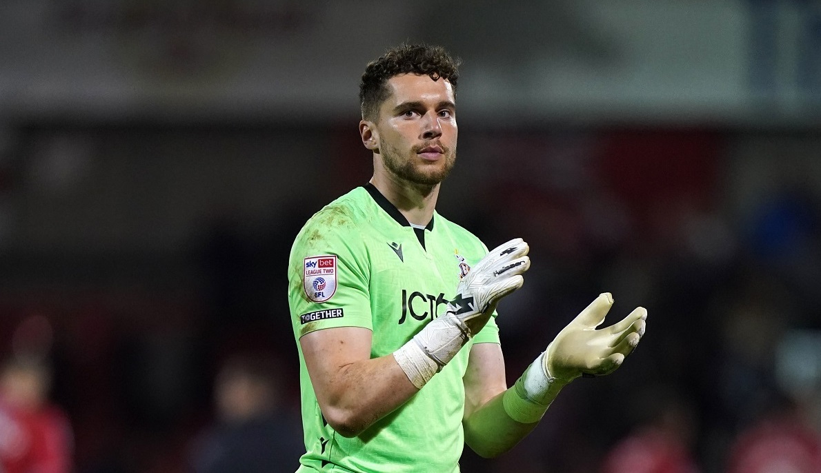 Bradford City could lose keeper Harry Lewis to Barnsley